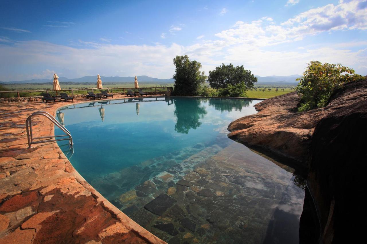 Apoka Safari Lodge Loitanit ภายนอก รูปภาพ