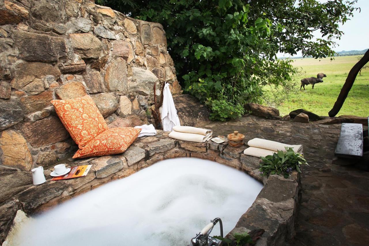 Apoka Safari Lodge Loitanit ภายนอก รูปภาพ